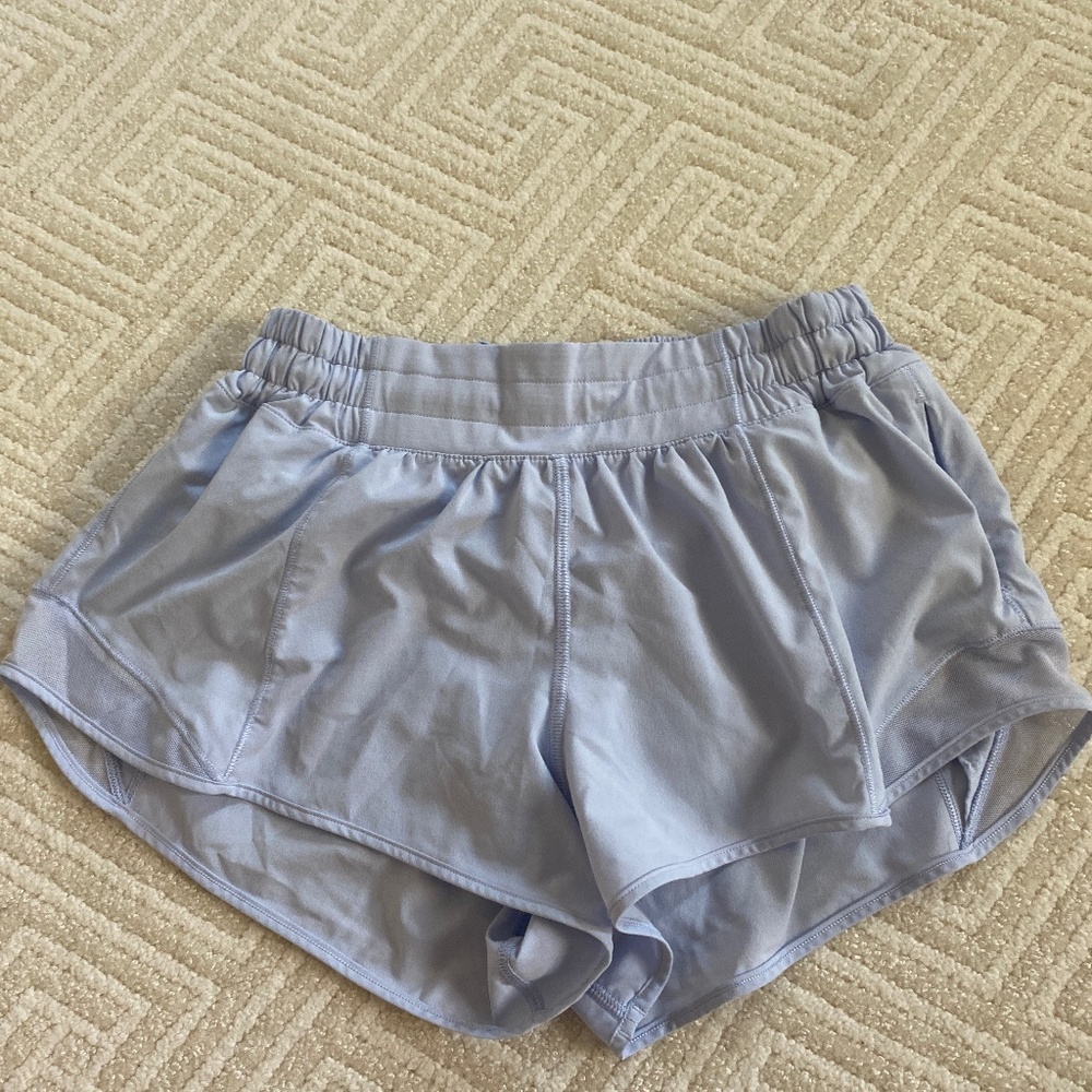 Lululemon Hotty Hot Shorts 2.5 inch